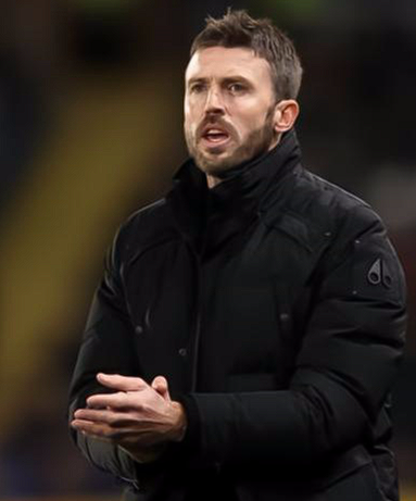 英超第29轮曼联多一人仍负纽卡，斯科尔斯嘲讽卡里克引风波