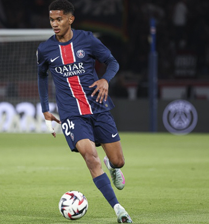 巴黎续约难题：马尤卢或步多纳鲁马后尘离队